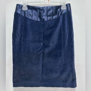Club Monaco Women's Navy Velvet Skirt Fully Lined with Black‎ Slit Size 6